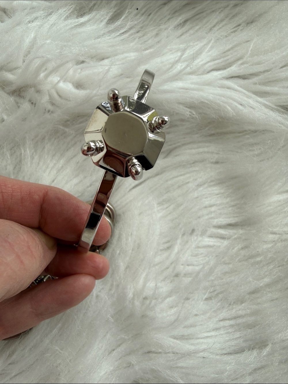Silver bracket Keyring with Multi-Split Hooks - Picture 3 of 5